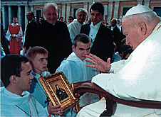 Rok 2004 - w czasie audiencji generalnej u papieża Jana Pawła II 